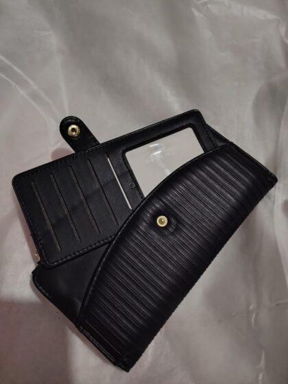 Cartera negra